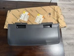 05-15 Audi Q7 Tow Bumper Cover Gray 4L0 807 819 Oem. Fixed Price $65.00.