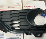 Honda Pilot 19-22 Fr. Bumper Left Fog Grille Cover 71107-TG7-A5. Fixed Price $35.00.