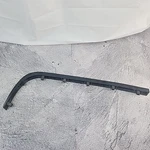 Lincoln D7LB17C881AWA 1977-1979 Mark V Passenger Rh Front Bumper Impact Strip Oe. Fixed Price $106.22.
