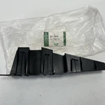 Rover Freelander 1998-2006 Front Right Headlight Bracket Genuine DPN100200. Fixed Price $45.67.